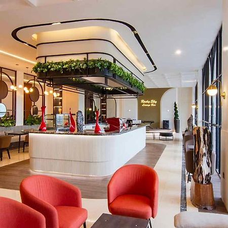 Grand Rocky Hotel Bukittinggi Ngoại thất bức ảnh